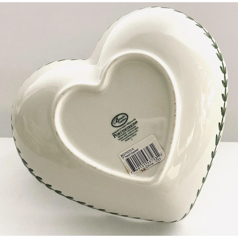 Portmeirion Botanic Garden Serving Dish Scalloped Basket Pansy Heart Shaped